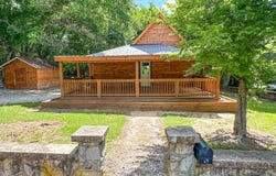 23 N Cammack St, Evening Shade, AR 72532