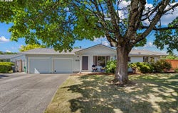 1015 SAVILLE Ave, Eugene, OR 97404