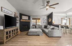 148 PARKWAY Drive, Chatham, IL 62629