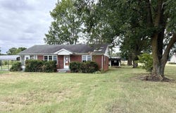 875 GLENDALE Rd, Newbern, TN 38059