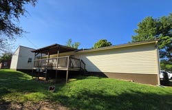 247 Mockingbird Ln, Galax, VA 24333