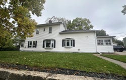 321 3rd Ave S, Onalaska, WI 54650