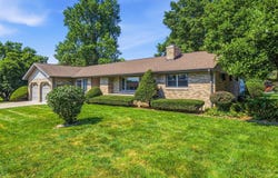107 Mckinley Drive, Mahomet, IL 61853