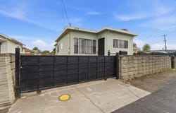 8715 E ST, OAKLAND, CA 94621