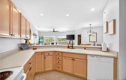 329 Bristol Bay Drive, Lake Ozark, MO 65049