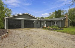 5867 W Pook Road, South Whitley, IN 46787