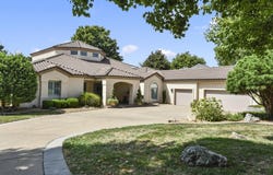 5181 S Stonehaven Drive, Springfield, MO 65809