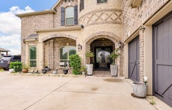 116 Thoroughbred Drive, Hickory Creek, TX 75065