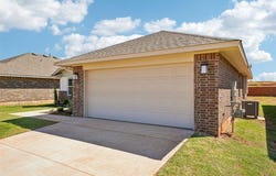1812 Pin Cherry Lane, Moore, OK 73160