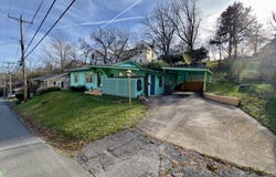40 Owen Street, Eureka Springs, AR 72632
