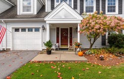 1 Peacham Lane, Essex, VT 05452
