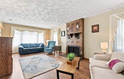 1302 E Harrison St, Washington, IA 52353