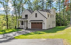 96 King St, Littleton, MA 01460