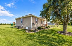 9098 Bloomfield Rd, Springfield, KY 40069