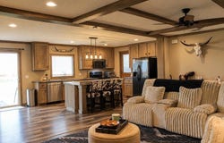 182 E 27th St, Monahans, TX 79756