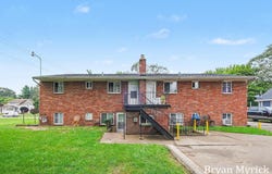 2446 MCKEE AVENUE SW, WYOMING, MI 49509