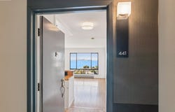 4 Anchor Dr, Emeryville, CA 94608