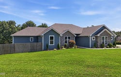 43 Oakridge Drive, Pineville, MO 64856