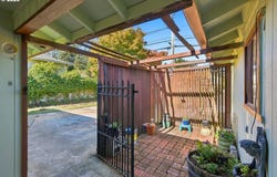 2273 VIRGINIA Ave, NorthBend, OR 97459