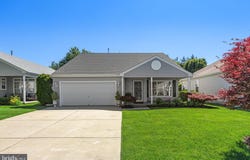 16 MASON Drive, BERLIN, NJ 08009