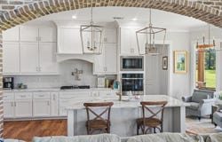 805 Mount Helm Road, Brandon, MS 39047
