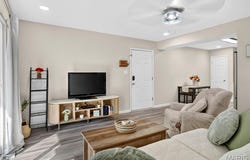 10 Eagle Rock Cove, Valley Park, MO 63088