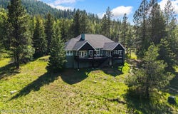 261 Hawkwind Trail, Cocolalla, ID 83813