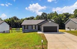 176 Linder Lane, Winfield, MO 63389