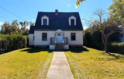 178 Fitch St, St. Ignace, MI 49781