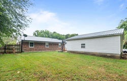 2933 Yosemite Dr., Owensboro, KY 42301-8476