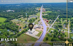 306 E Main St, Gassville, AR 72635