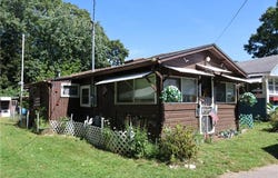 44 E Andrew Comstock Road, Warwick, RI 02886