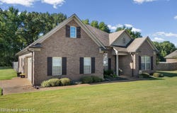 1375 Fieldstone Street, Hernando, MS 38632