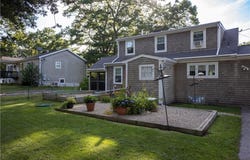 836 Main Road, Tiverton, RI 02878