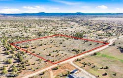 4062 W Center Street, Prescott, AZ 86305