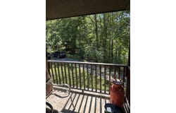 121 Lycans Lane, Genoa, WV 25517