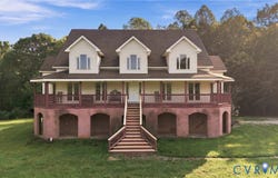 327 Rodeo Ln, Dillwyn, VA 23936