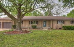 13200 Oregon Lane, Neosho, MO 64850