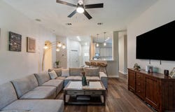 113 Hanstrom Dr, Hutto, TX 78634