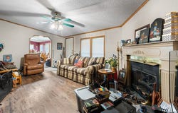 13128 Crest Drive, Newtown, MO 64667