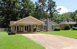 649 Old Hickory Road, Grenada, MS 38901