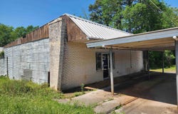 10542 S Main, Overton, TX 75684