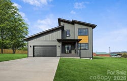 6 Scott Meadows Drive, Asheville, NC 28806