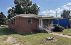 131 S Walnut Street, Steele, MO 63877
