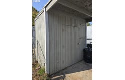 555 N DANEBO Ave, Eugene, OR 97402