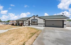 11877 8th Avenue, Hesperia, CA 92345