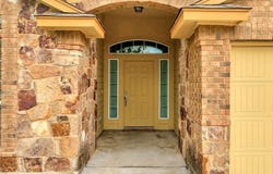 137 Langtry Ln, Jarrell, TX 76537