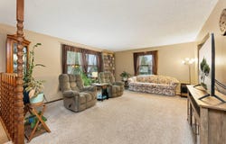 703 Evergreen Dr, Holmen, WI 54636