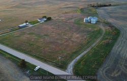 U Road, Palmer, NE 68864