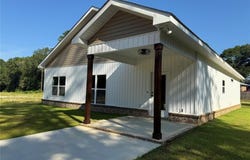 149 Russell Place, ELBA, AL 36323
